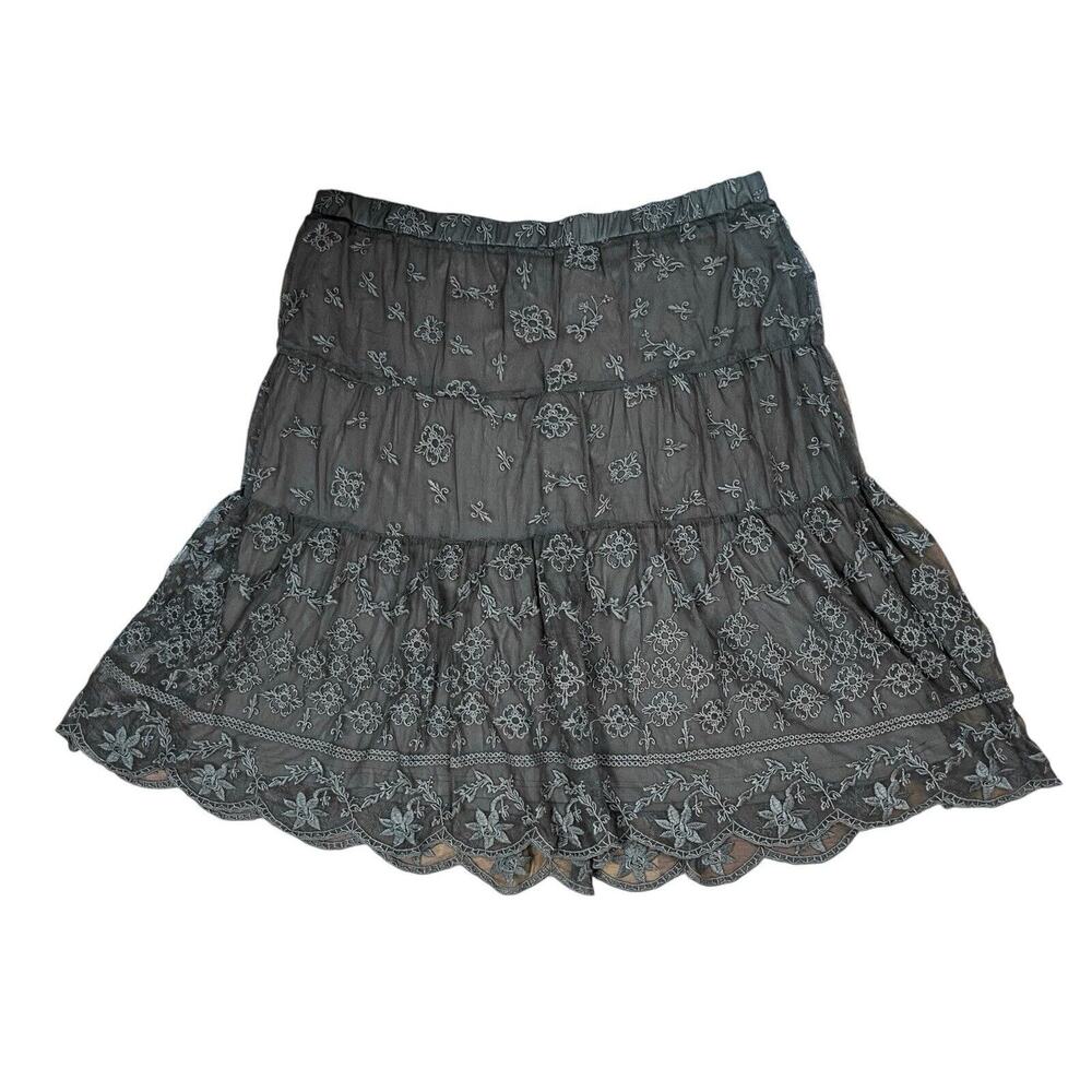 Elegant Gray Lace Skirt